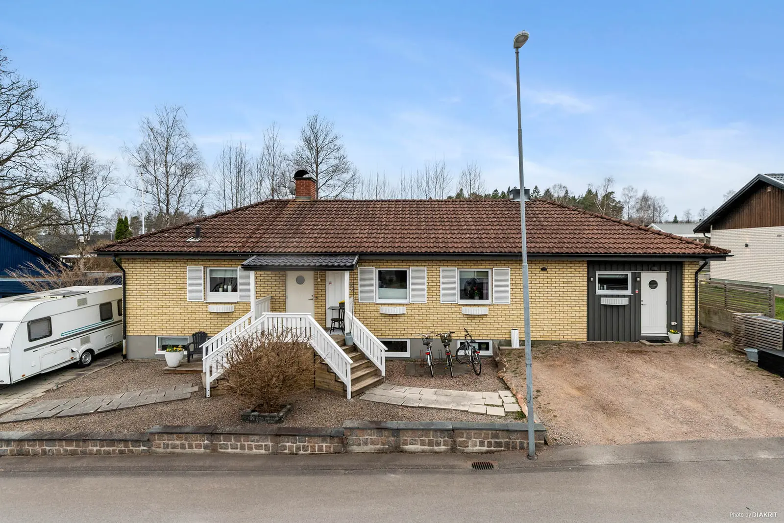 Image 1 of 21 of Smedgränd 5