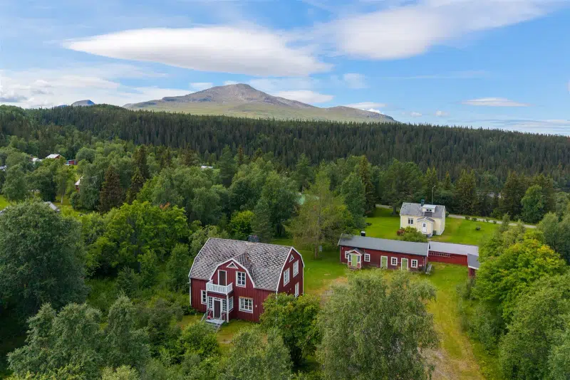 House, 5 rooms, 155 m² in Jämtland