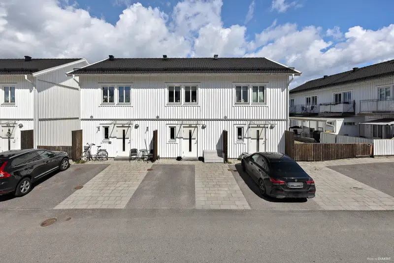 Semi-detached/terraced, 3 rooms, 80 m² in Örebro