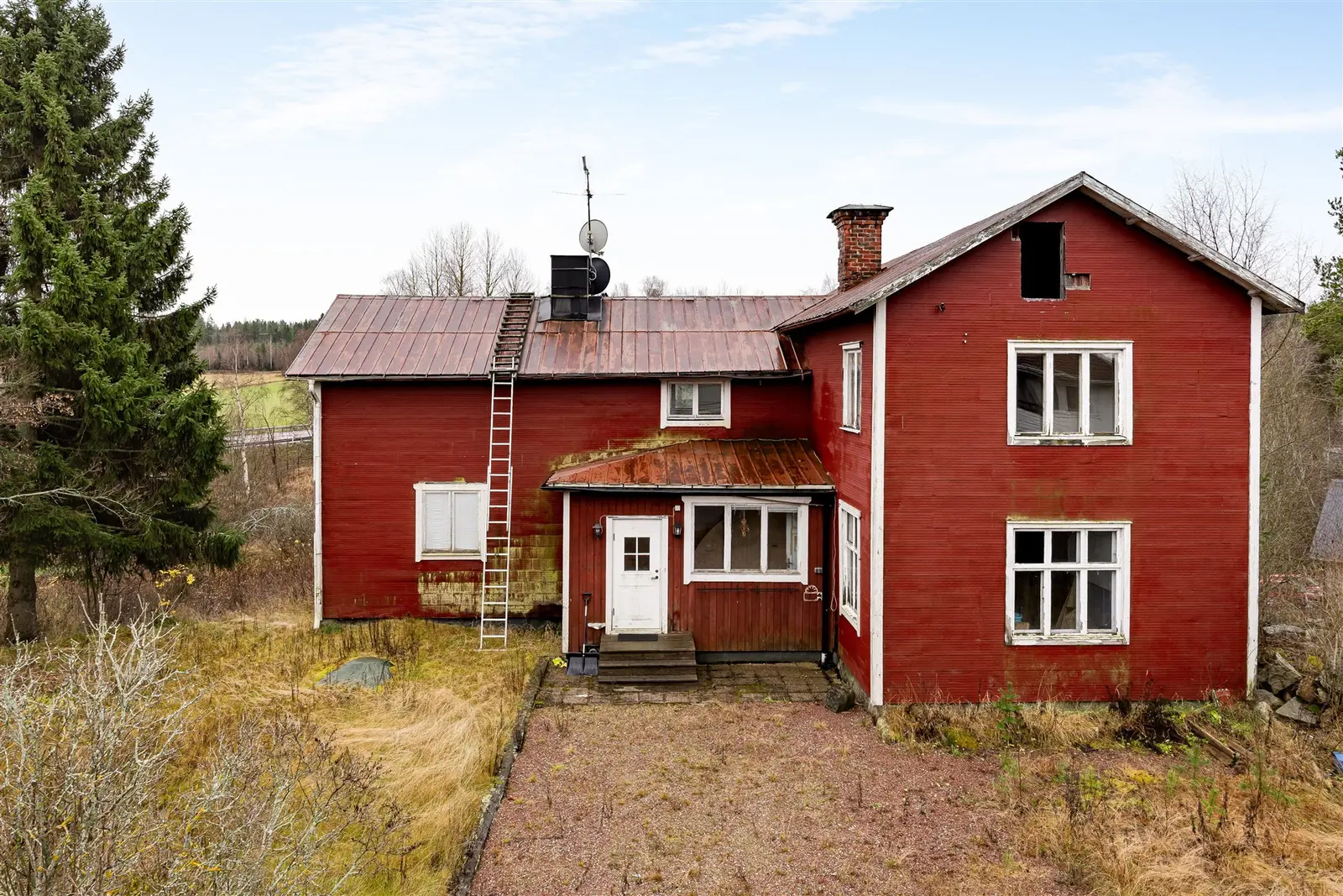 Image 1 of 21 of Klockarvägen 3