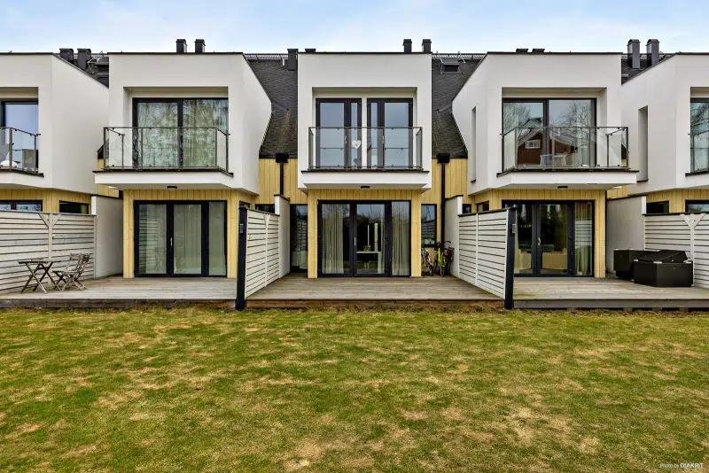 Semi-detached/terraced, 6 rooms, 146 m² in Örebro