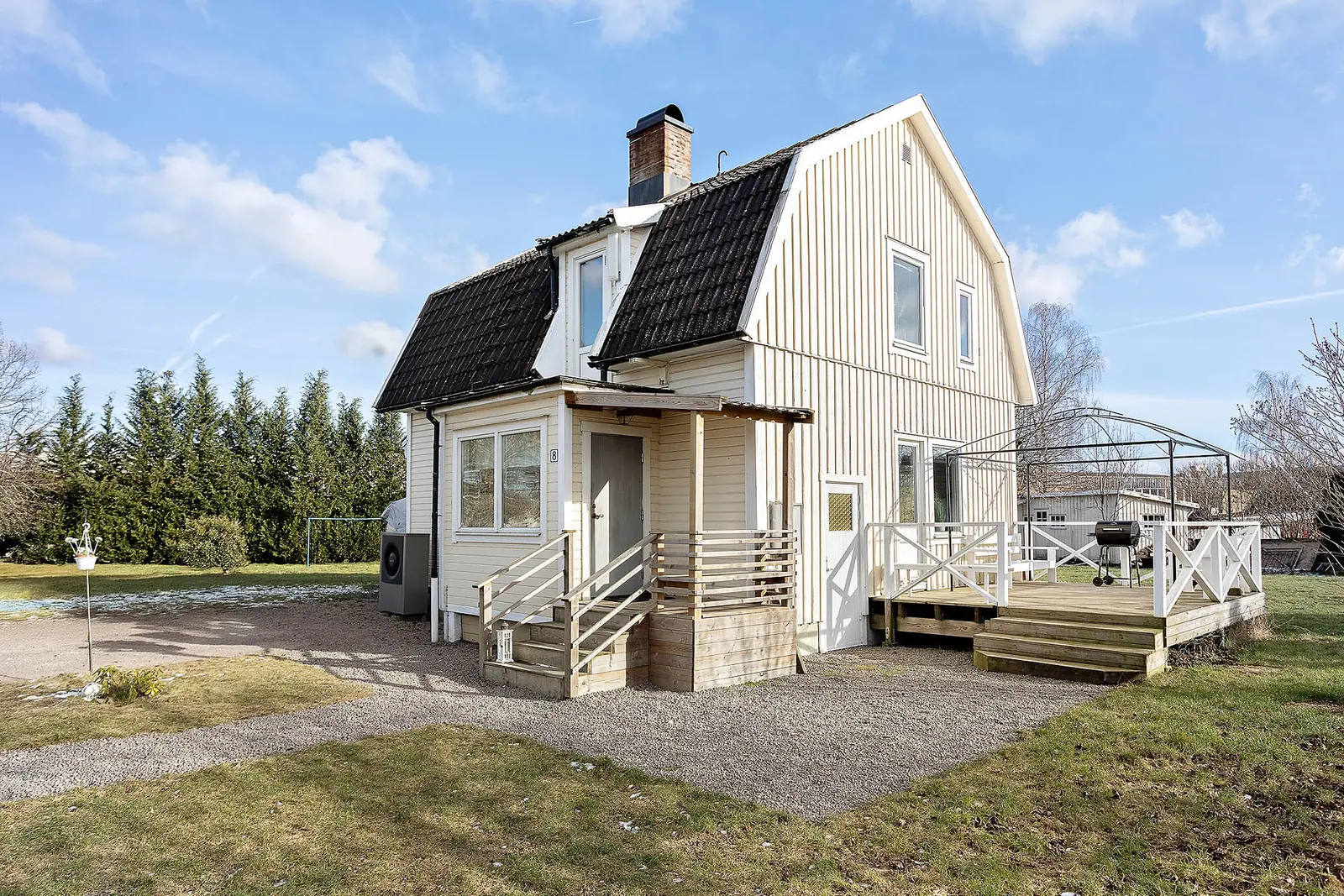 Image 1 of 21 of Möregatan 8
