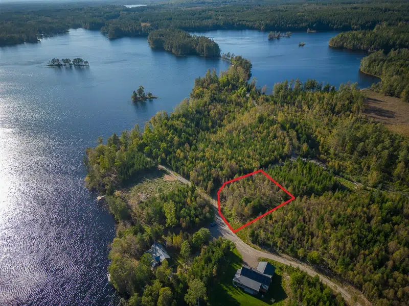 Tomt / mark, 902 m² i Långaryd