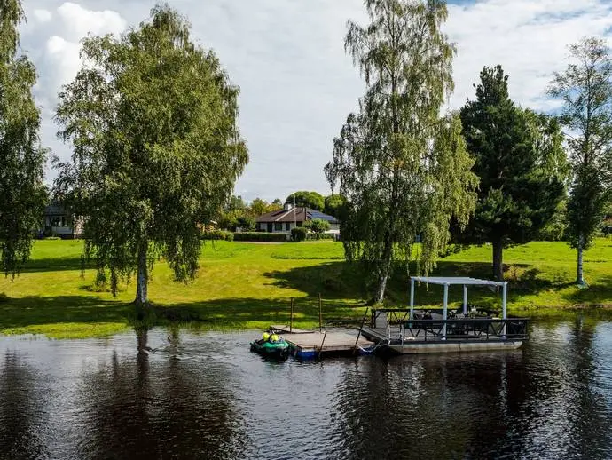 Bild 1 av 21 på Laxvägen 3