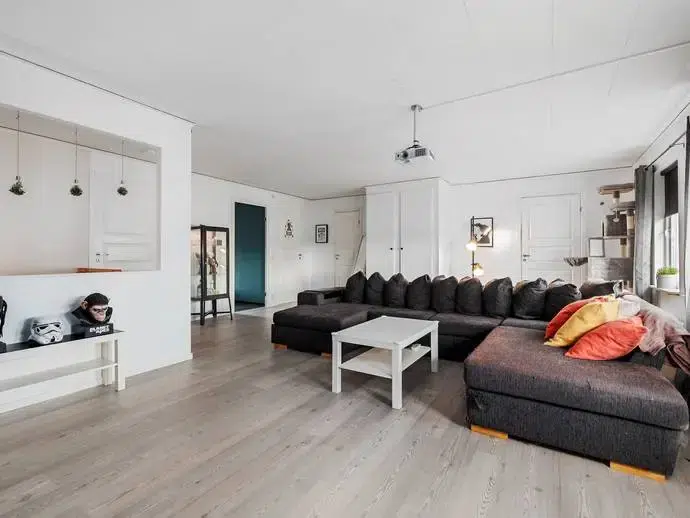 Semi-detached/terraced, 173 m²