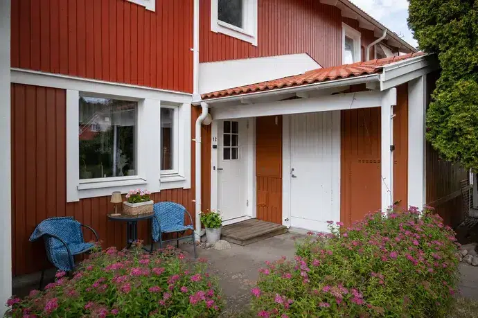 Par-/radhus, 4 rum, 121 m² i Tidaholm