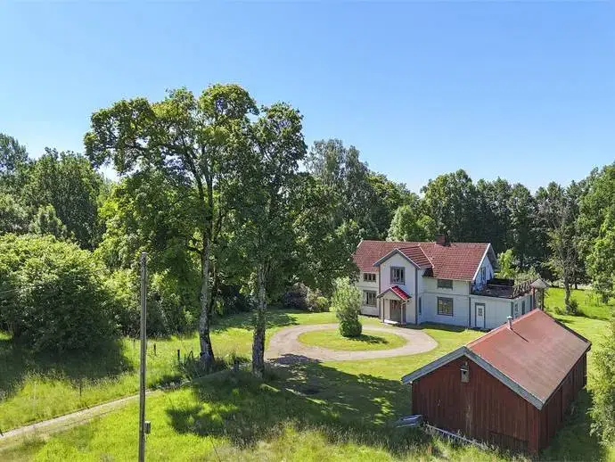 Villa, 10 rum, 272 m² i Tranemo