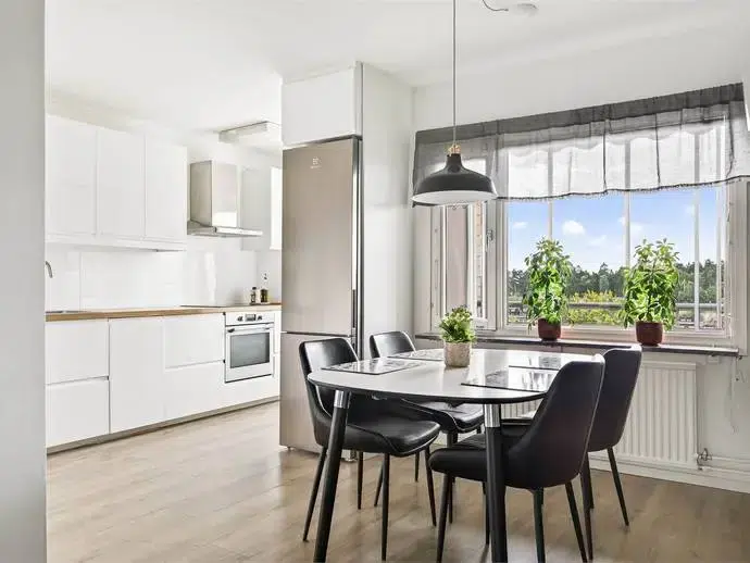 Apartment, 3 rooms, 77 m²