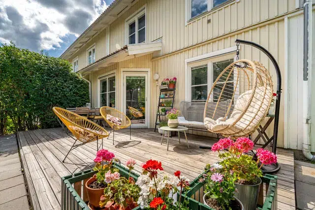 Semi-detached/terraced, 5 rooms, 122 m² in Stenhagen