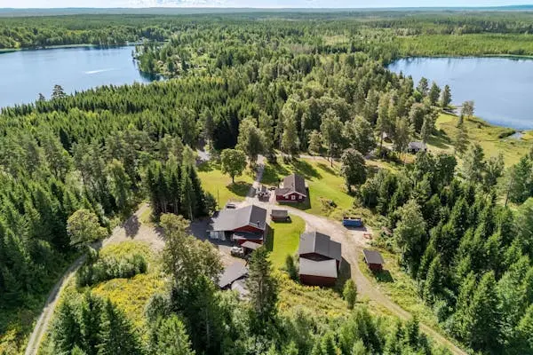 Bild 1 av 21 på Hemsjö gård
