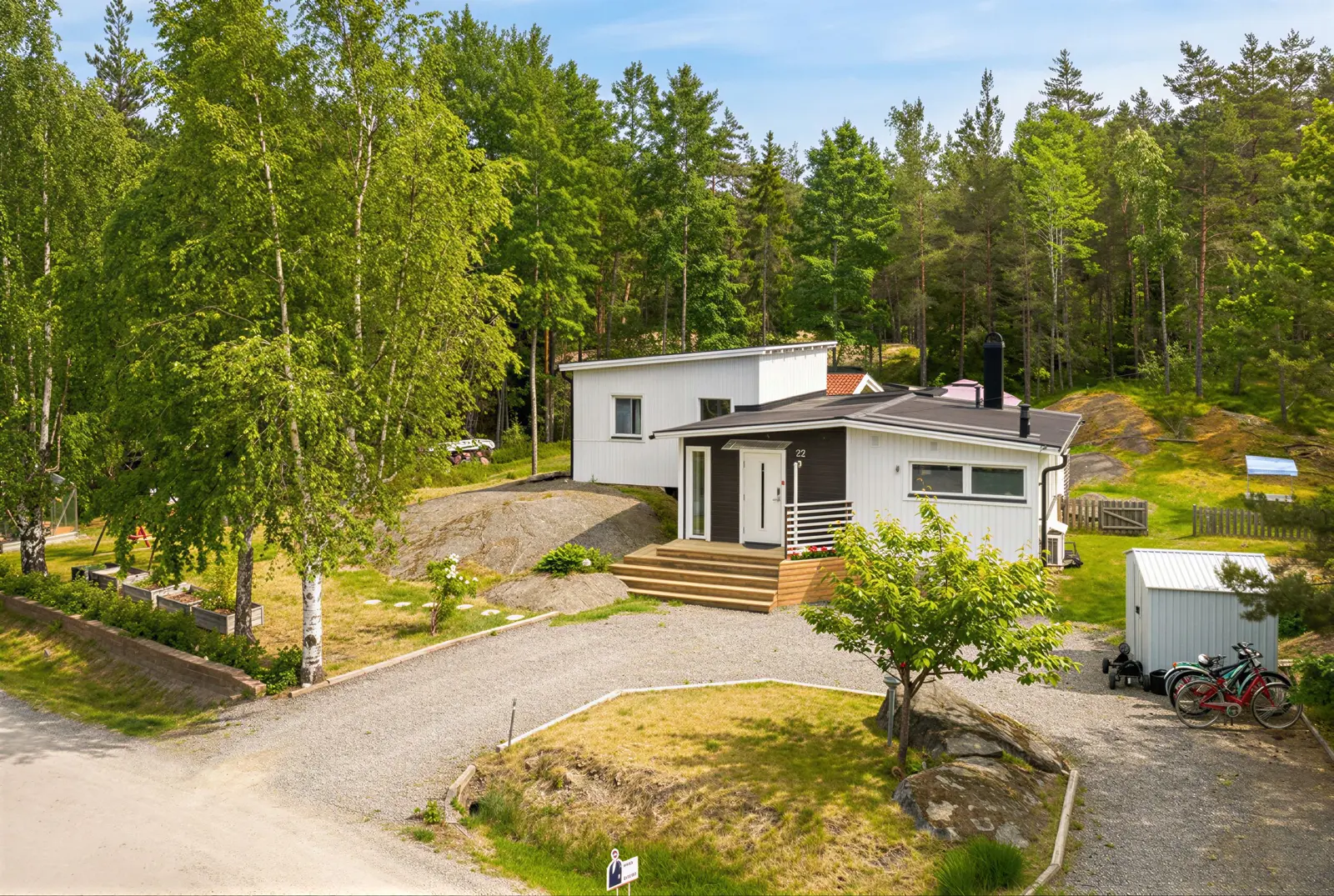 Image 1 of 37 of Soldäcksvägen 22