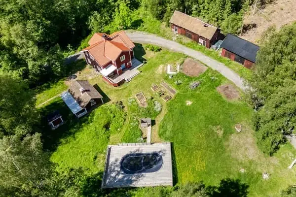 Fritidshus, 102 rum, 80 m² i Möklinta