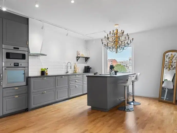 Apartment, 2 rooms, 60 m²