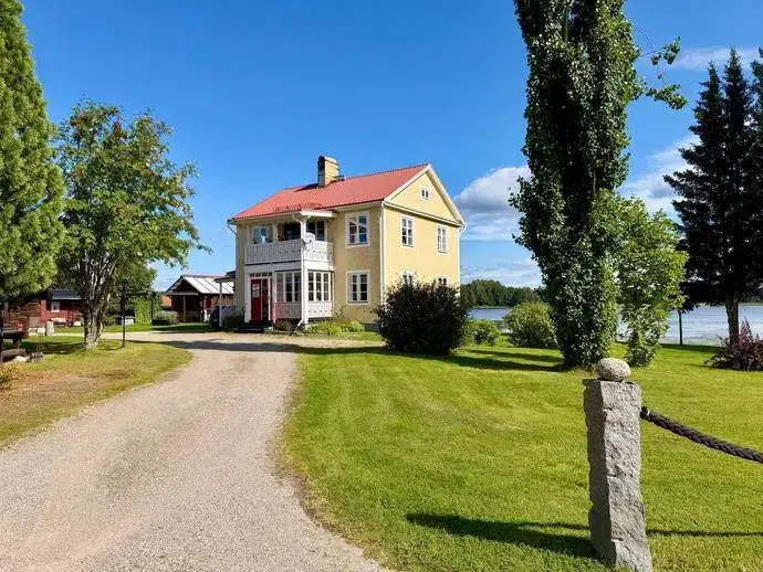 House, 7 rooms, 153 m²