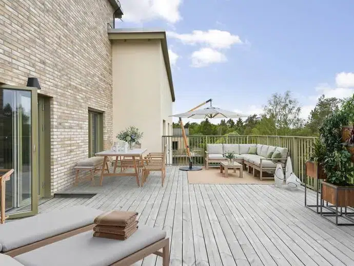 Apartment, 5 rooms, 117 m²