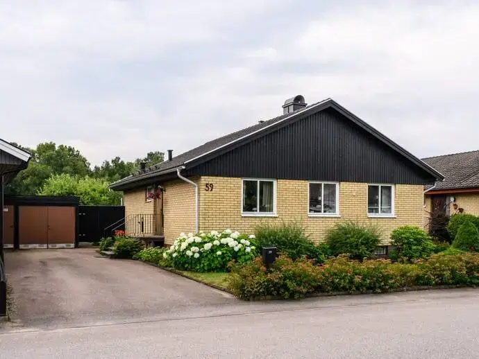 House, 4 rooms, 99 m²