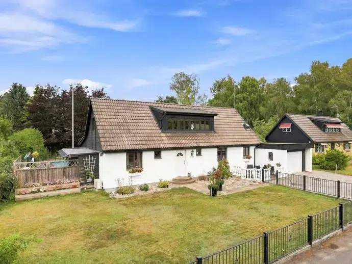 House, 7 rooms, 140 m²