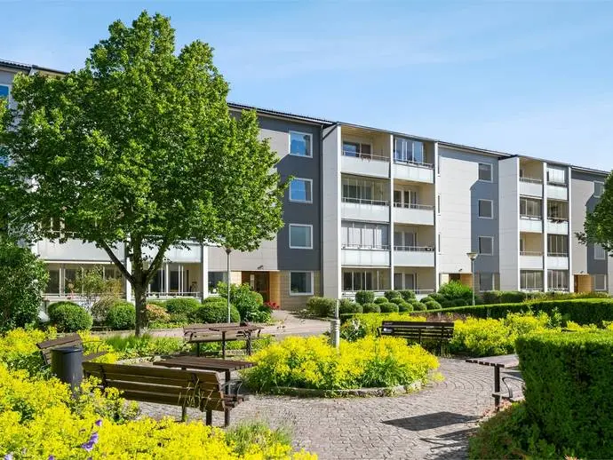 Bild 1 av 21 på Pinnharvsgatan 6B