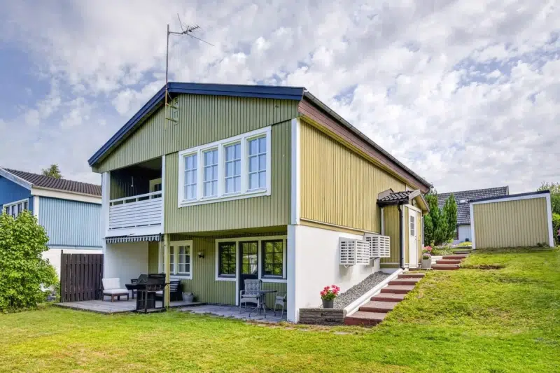 House, 5 rooms, 128 m² in Hitorp