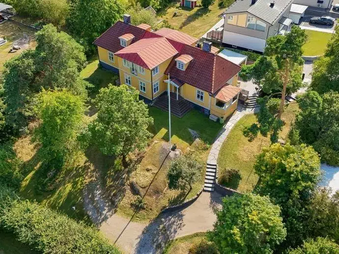 Villa, 7 rum, 339 m²