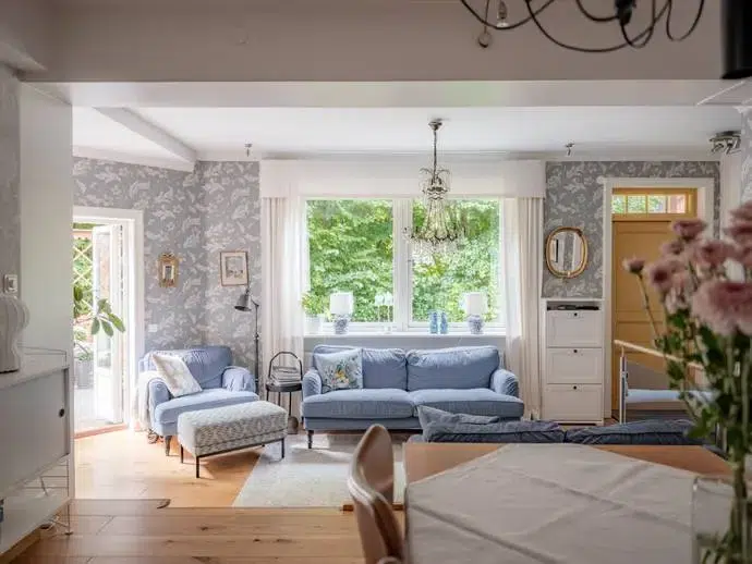 Apartment, 7 rooms, 136 m²