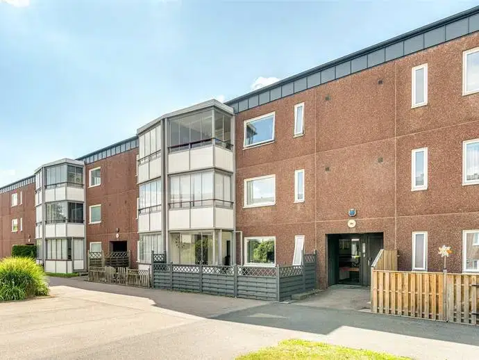Apartment, 3 rooms, 80 m²