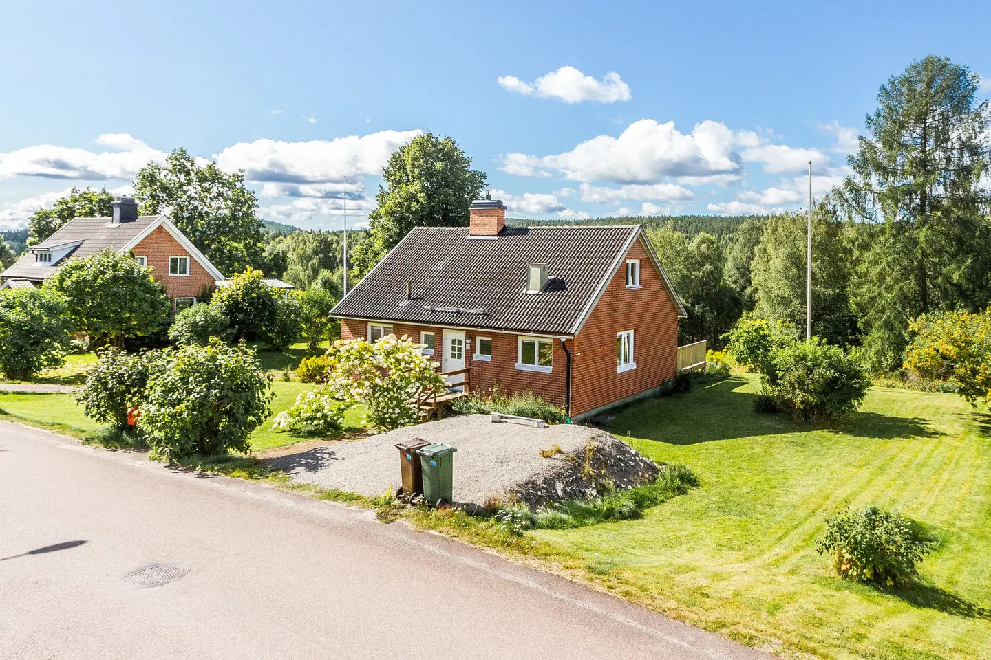 Bild 1 av 6 på Stjärnsnäsvägen 21