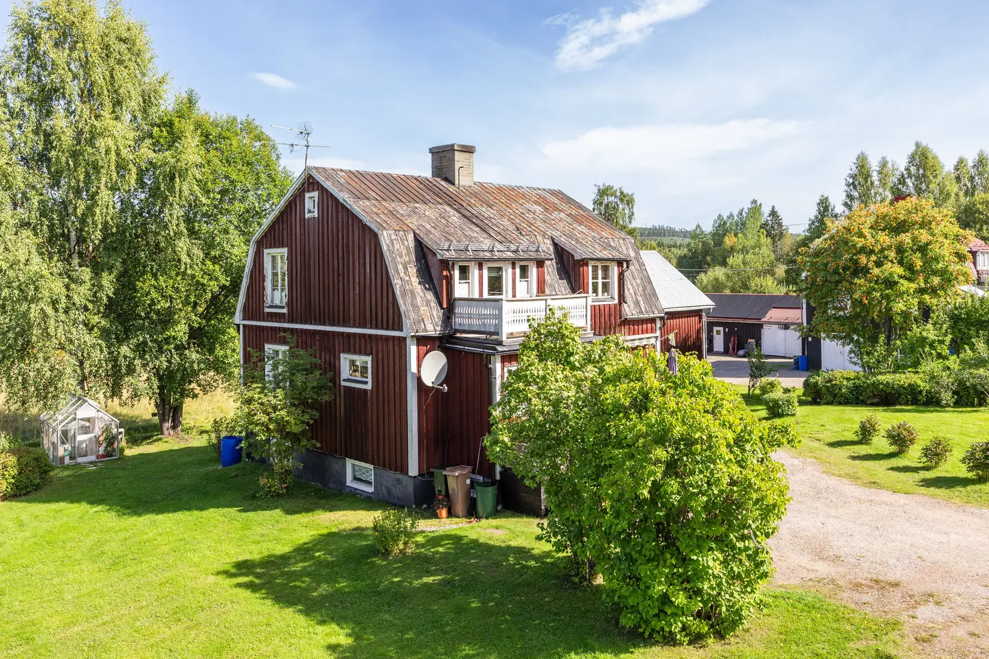 Image 1 of 6 of Bergsjövägen 6