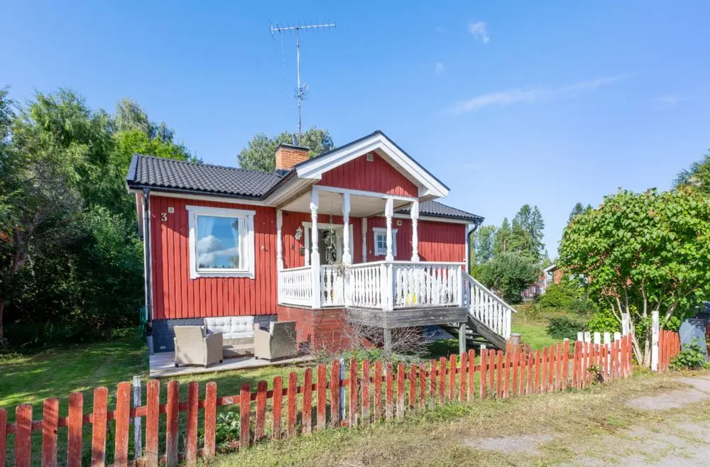 Bild 1 av 21 på Brandvägen 3