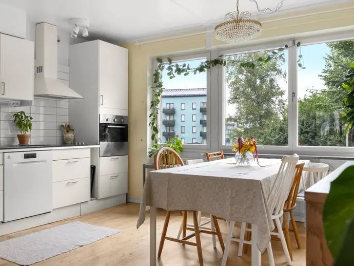 Bild 1 av 21 på Backvägen 19