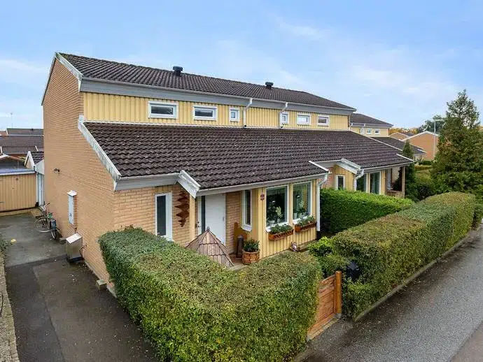 Apartment, 4 rooms, 110 m²