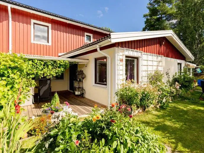 Par-/radhus, 4 rum, 107 m²