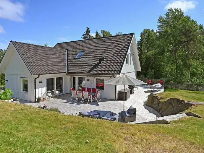 House, 7 rooms, 172 m²