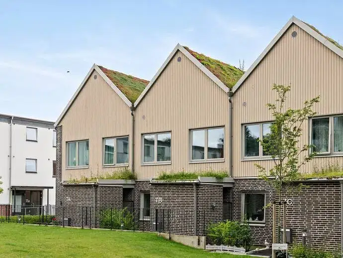 Semi-detached/terraced, 5 rooms, 108 m²