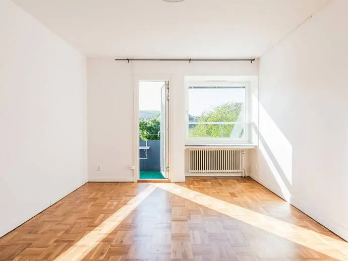 Bild 1 av 19 på Hårdvallsgatan 18