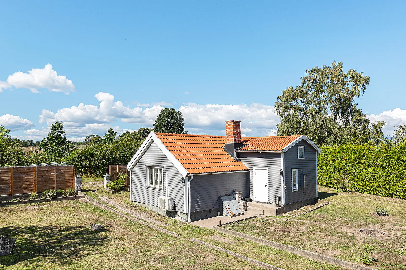 Image 1 of 6 of Påboda 132
