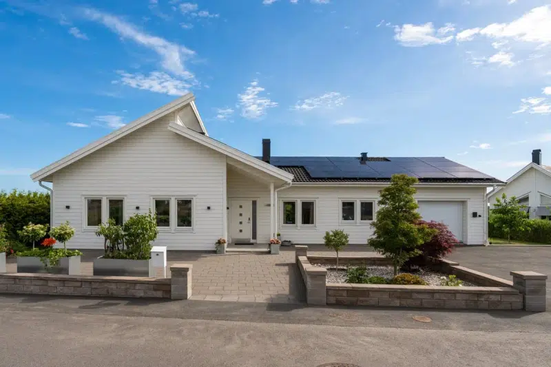 House, 5 rooms, 143 m² in Habo