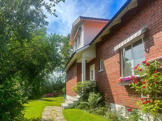 House, 6 rooms, 151 m²