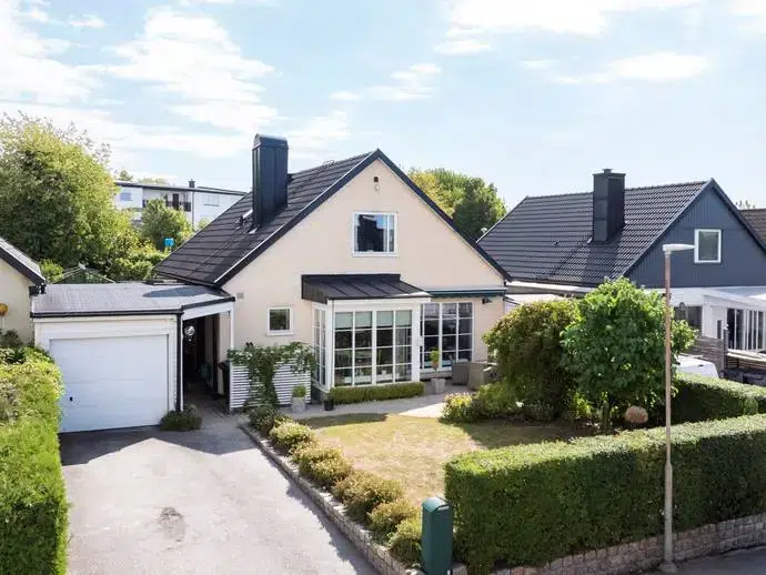 House, 5 rooms, 153 m²