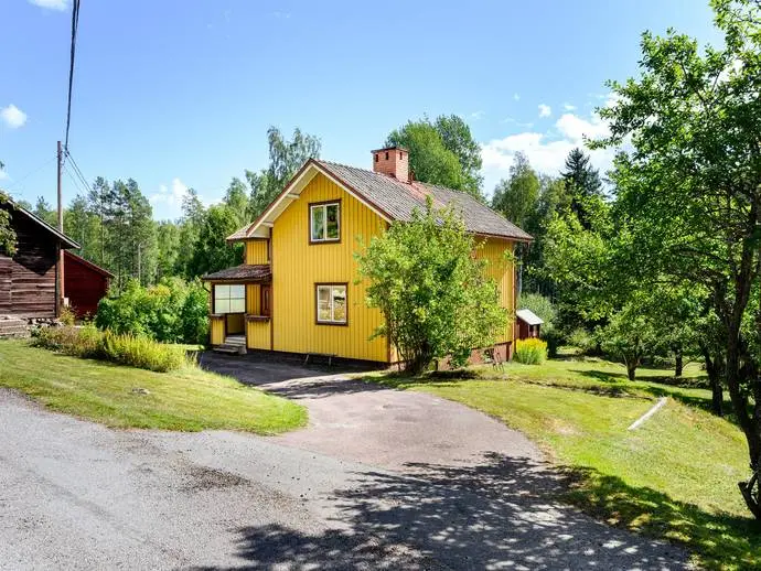 Bild 1 av 21 på Harmsarvsvägen 74