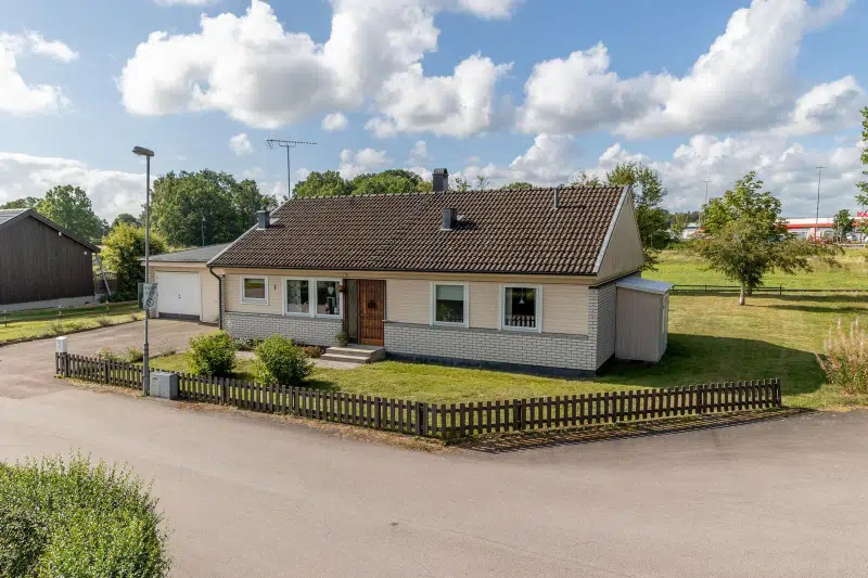 House, 4 rooms, 99 m² in Mönsterås