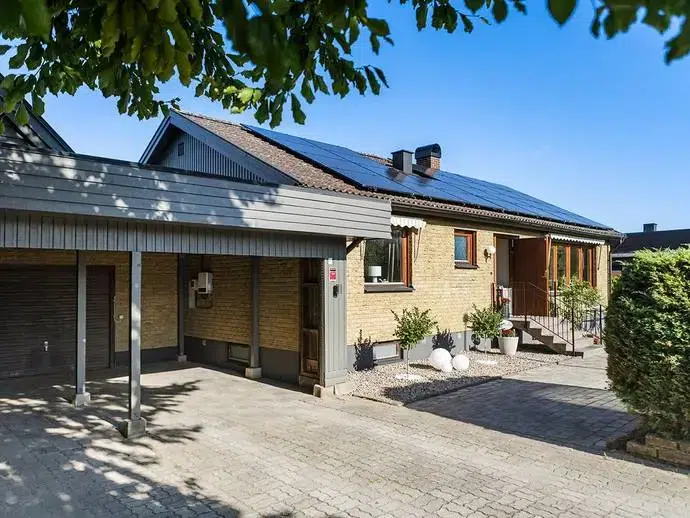 Villa, 5 rum, 102 m² i Bromölla