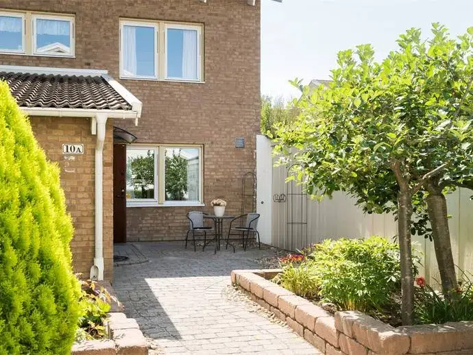 Apartment, 5 rooms, 127 m²