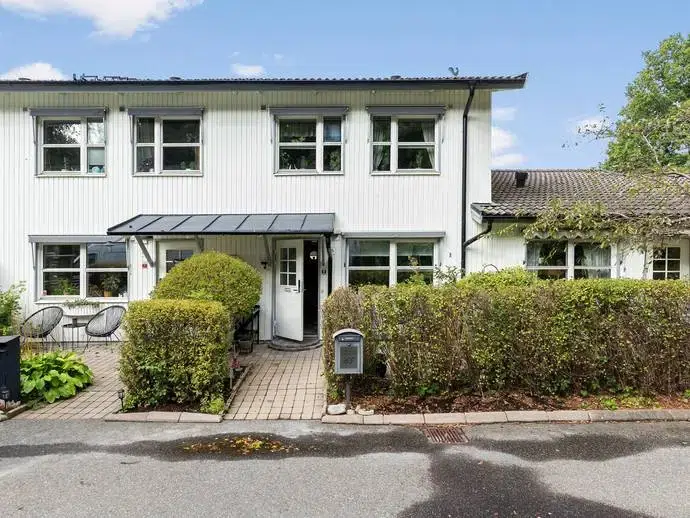 Par-/radhus, 4 rum, 99 m²