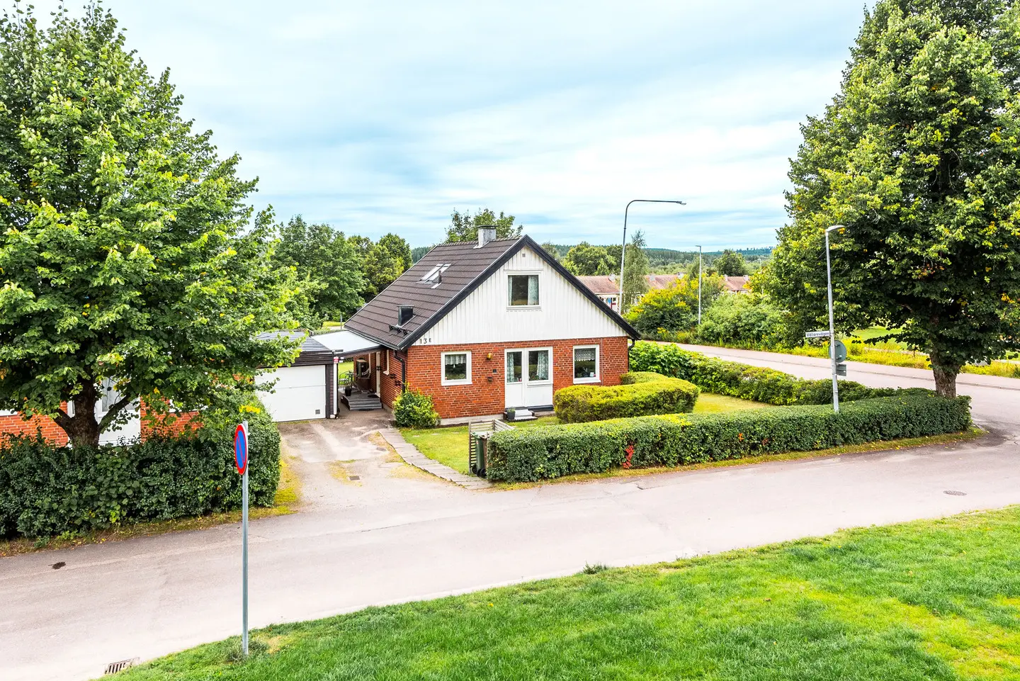 Bild 1 av 6 på Vällarevägen 13 E