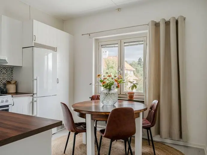 Bild 1 av 21 på Sturegatan 23A