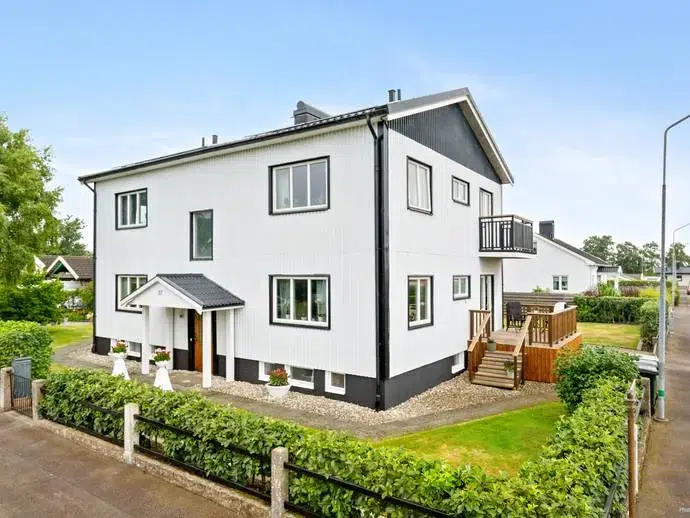 House, 7 rooms, 193 m²