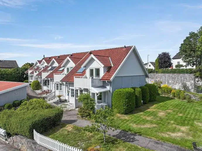Par-/radhus, 4 rum, 127 m²