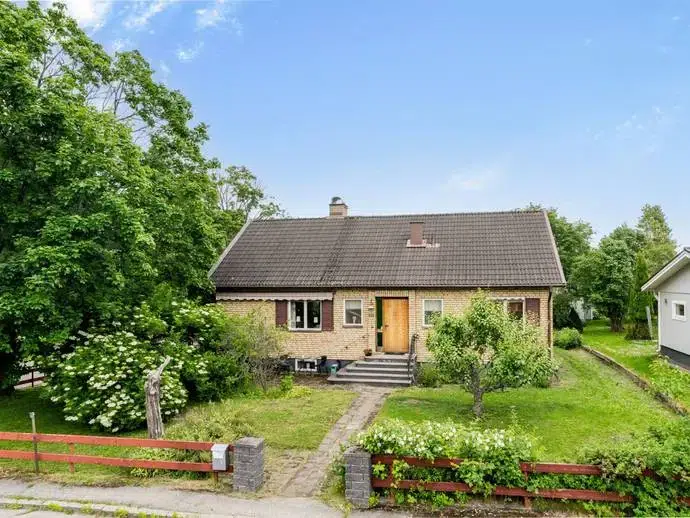 House, 5 rooms, 131 m²