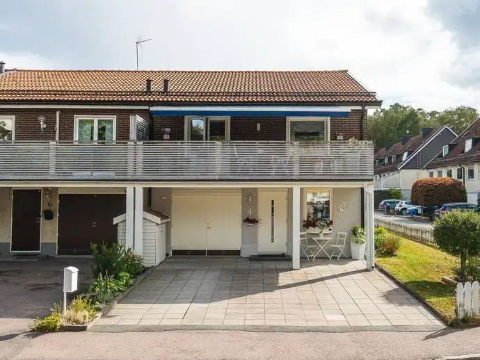 Semi-detached/terraced, 3 rooms, 86 m²